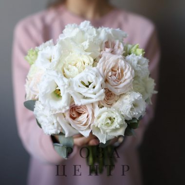 Свадебный букет с кремовыми розами №955
