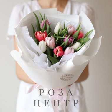 Микс тюльпанов в белом оформлении (11 шт)