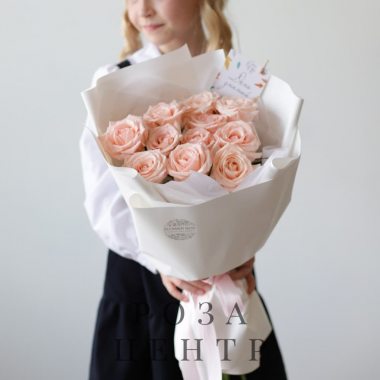 Нежно-розовые розы в белом оформлении (11 шт) №1771